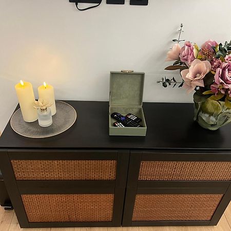 House Villa Watford  Kültér fotó