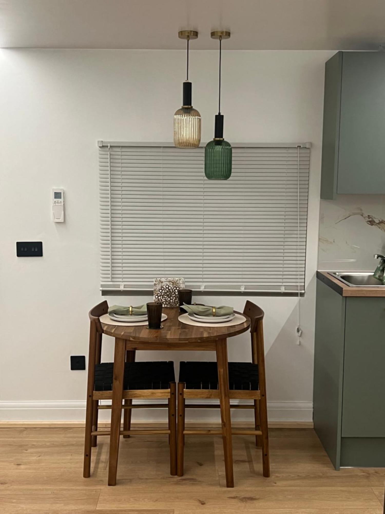 House Villa Watford  Kültér fotó